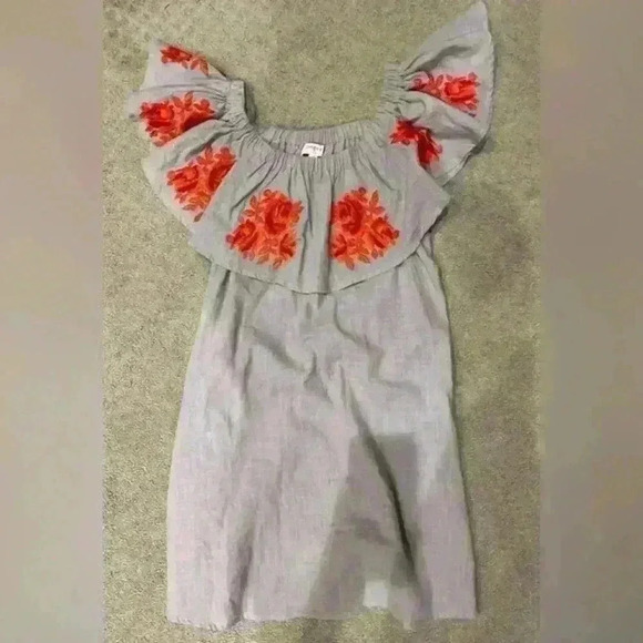 Umgee Off the Shoulder Gray dress with Red embroidery, size small - Picture 1 of 6